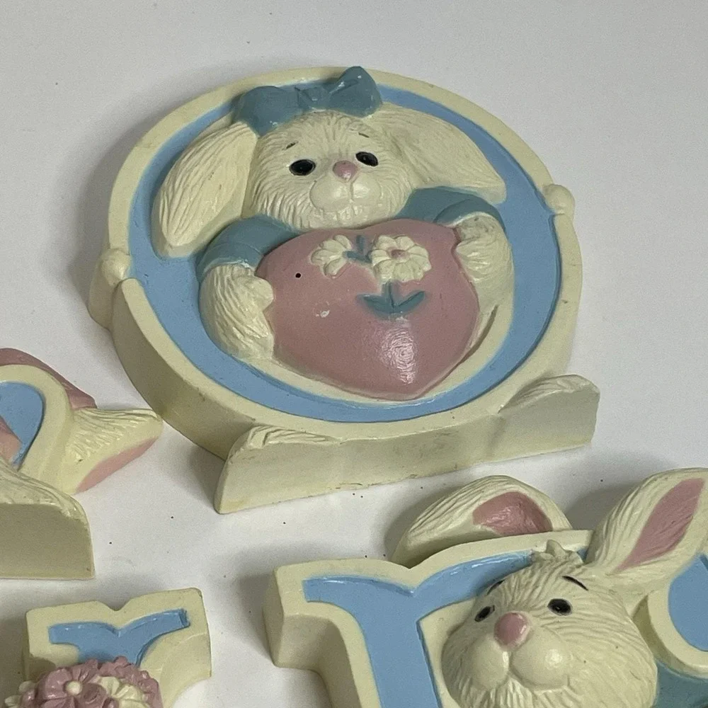 Burwood Nursery Plastic Wall Decoration Ivory Pink Blue LOVE Bunny Rabbit 1991